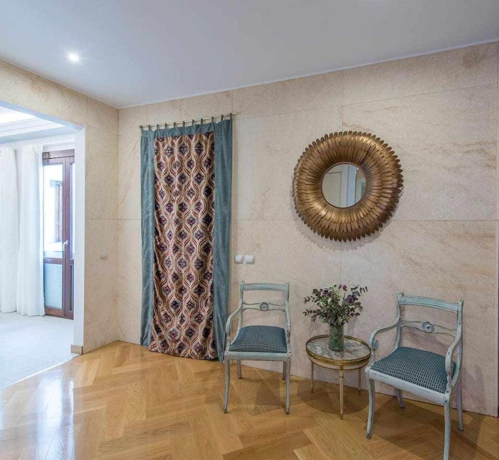 Luxe Carlos Canal Apartment Seville Exterior photo